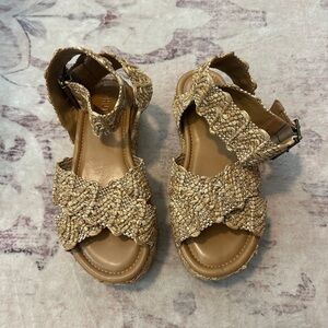 NWT Schutz Platform Sandals